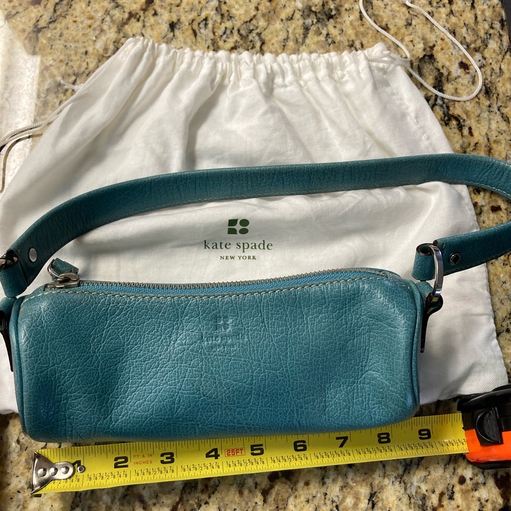 Holiday Special! Kate Spade Leather mini purse. Beautiful color of green. EUC.